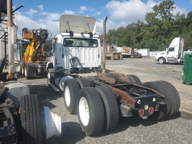 2016 Freightliner Business Class M2 Semi Truck