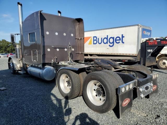 2014 Peterbilt Tractor 2014 Peterbilt 389 Semi Truck