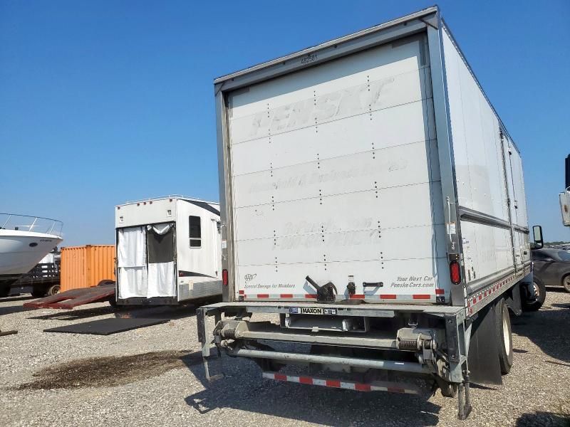 2022 International MV607-BOX Truck
