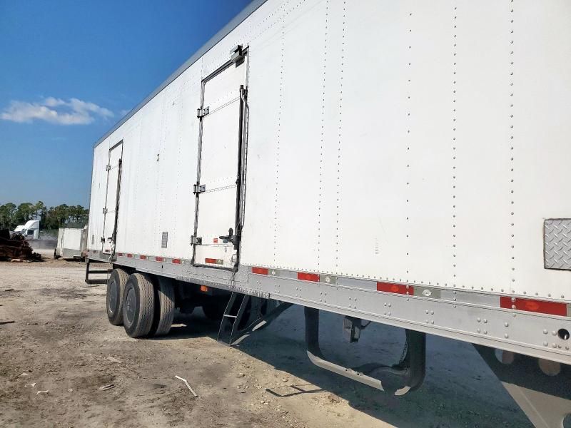 2014 Utility VS2RA Refrigerated Van Trailer
