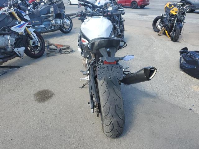 2024 BMW S 1000 R