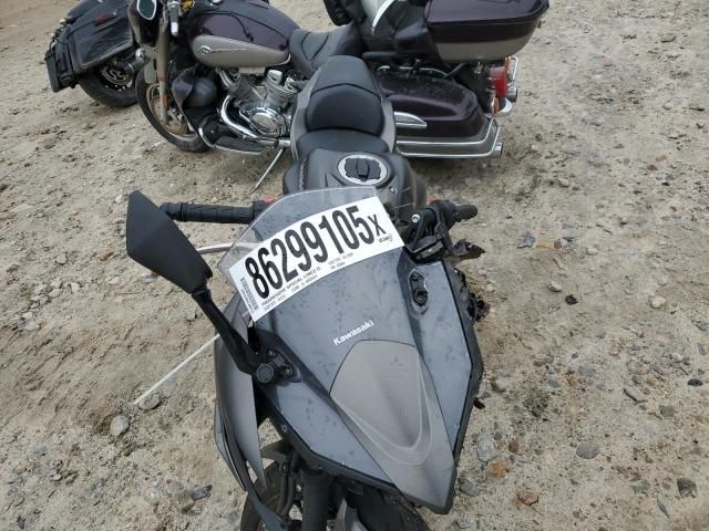 2022 Kawasaki EX650 N