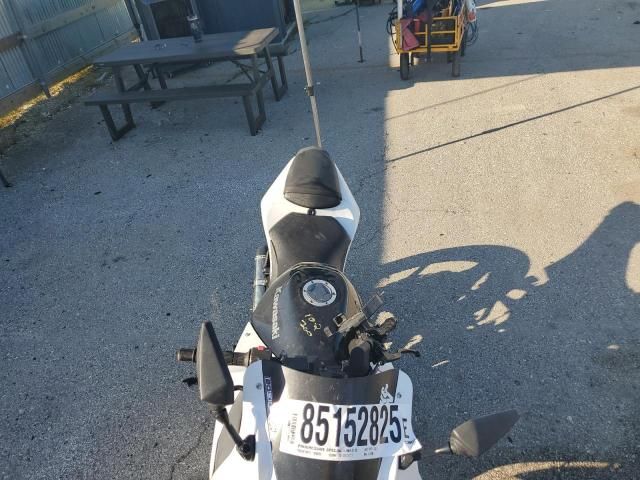 2011 Kawasaki EX250 J