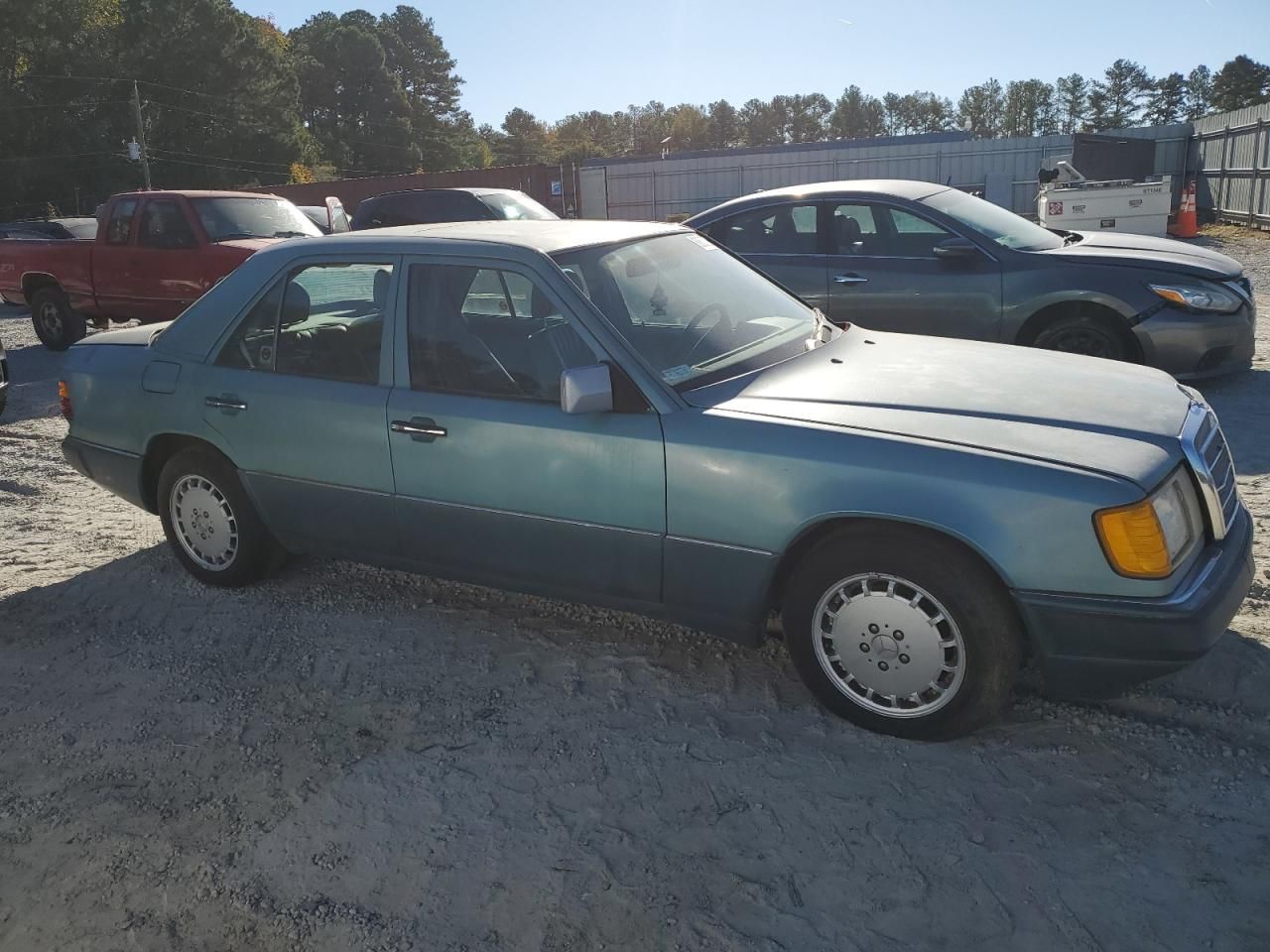 1992 Mercedes-Benz 300 e 2.6