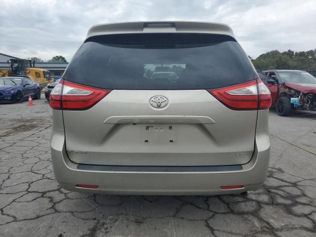 2015 Toyota Sienna LE
