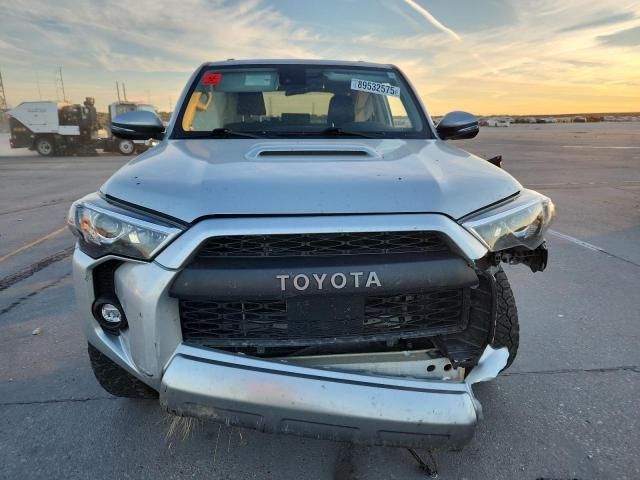 2023 Toyota 4runner se