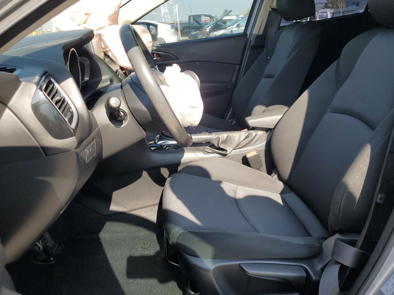 2015 Mazda 3 Sport