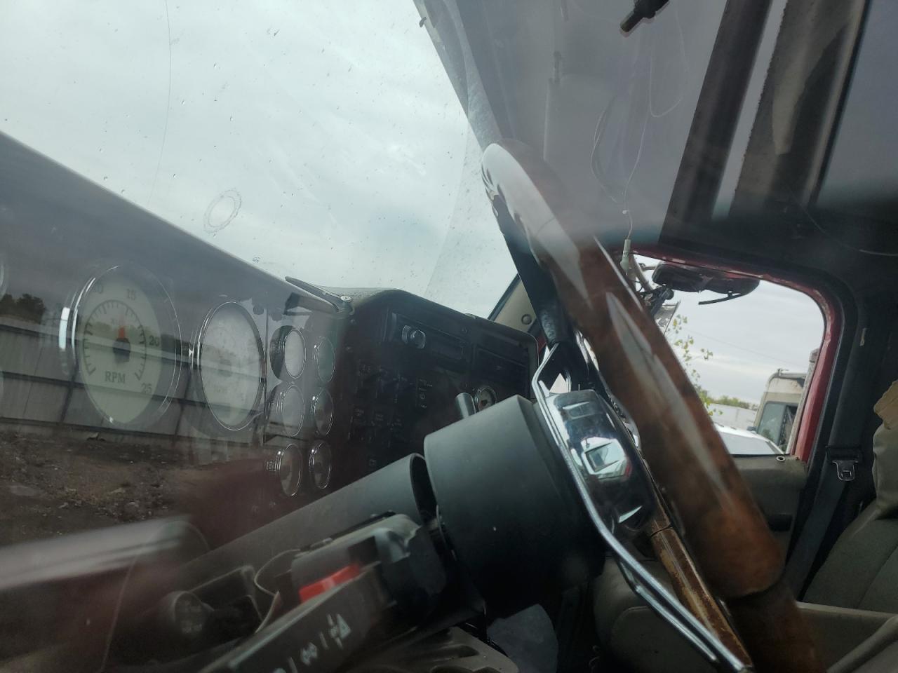 2007 International 9900I Semi Truck