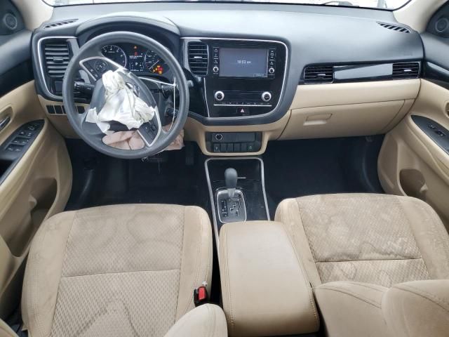2020 Mitsubishi Outlander es