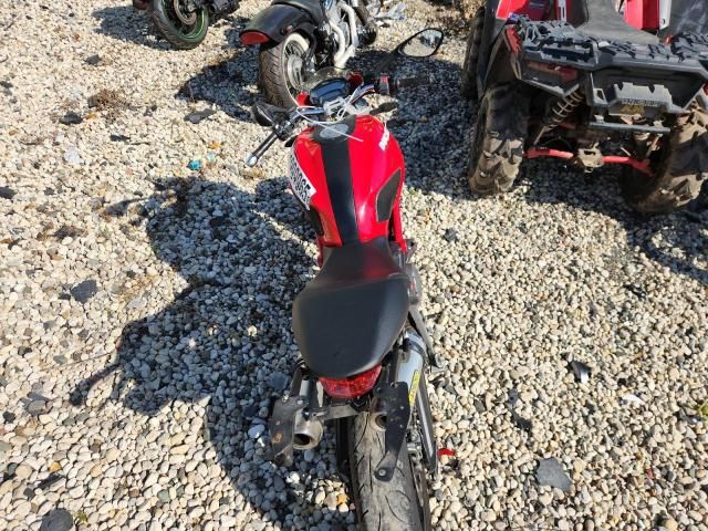2010 Ducati Monster 696