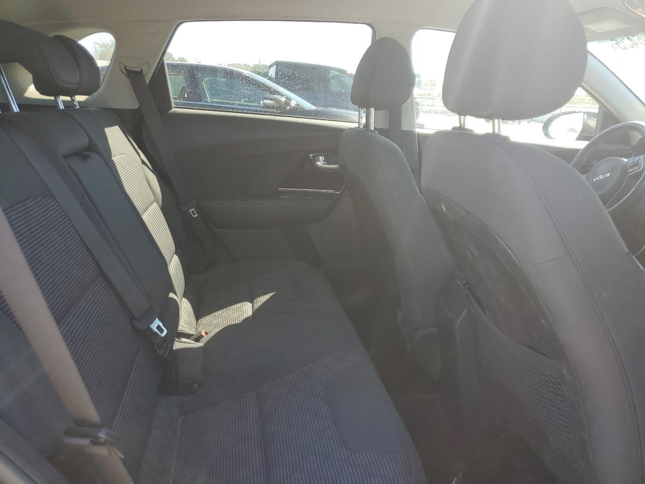 2022 KIA Niro lxs