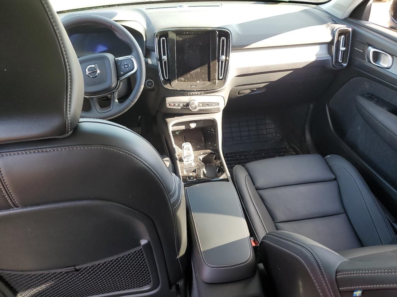 2025 Volvo Xc40 Ultra