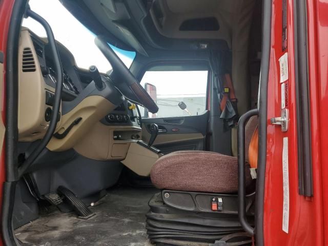 2016 Peterbilt Tractor 2016 Peterbilt 579 Semi Truck
