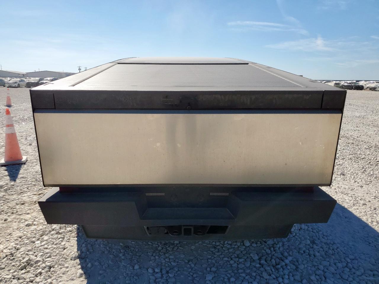 2024 Tesla Cybertruck