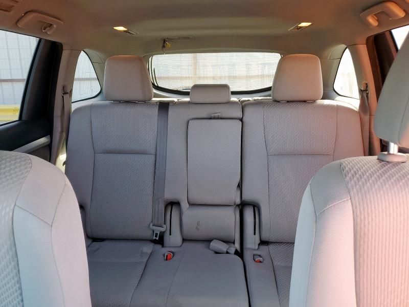2018 Toyota Highlander LE