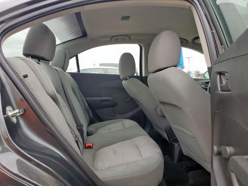 2017 Chevrolet Sonic ls