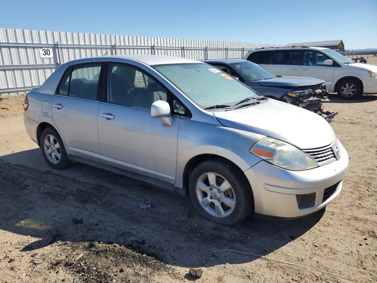 2007 Nissan Versa s