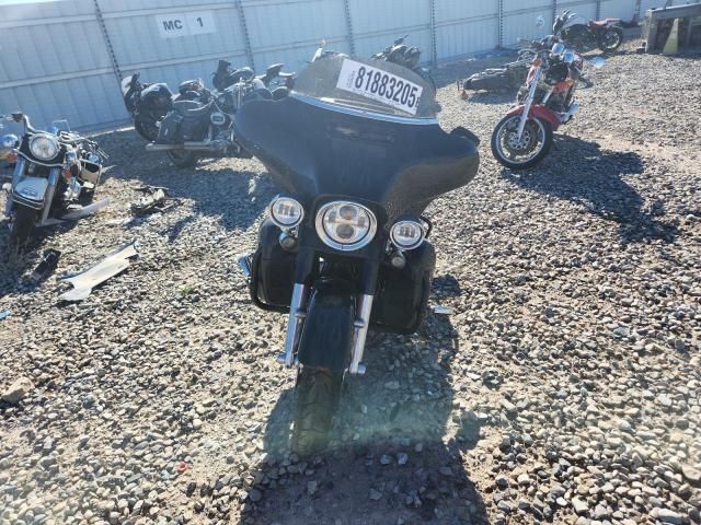 2016 Harley-Davidson Flhxse CVO Street Glide