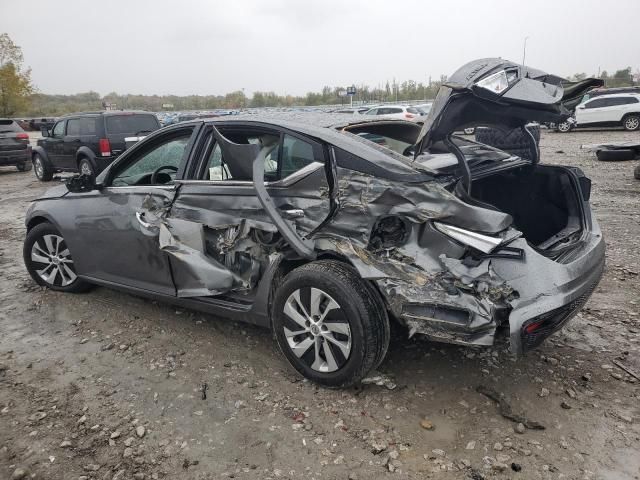 2023 Nissan Altima s