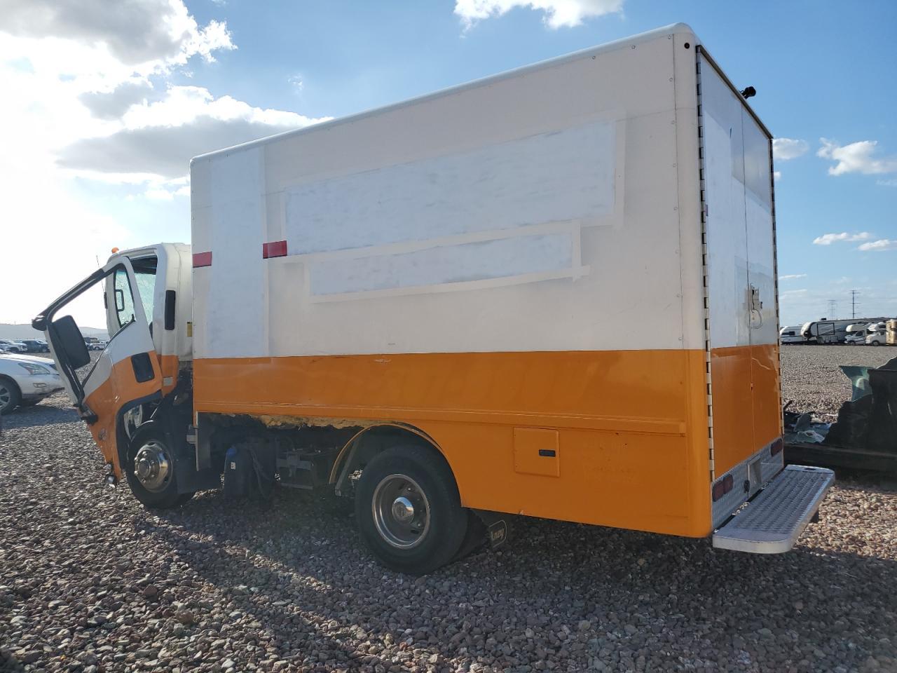 2021 Isuzu NPR HD