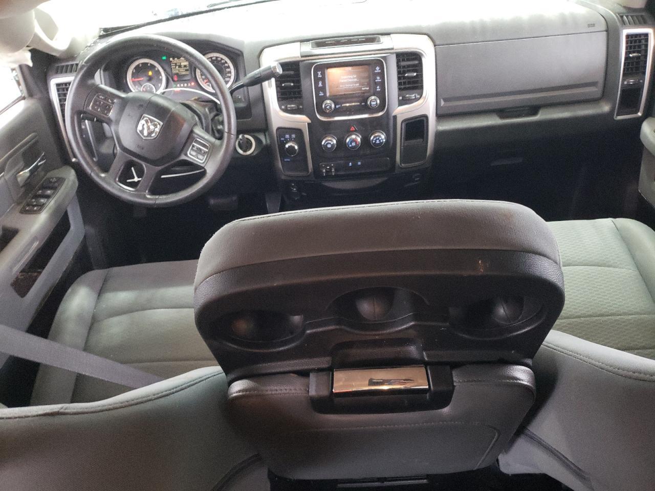 2016 Dodge Ram 2500 slt