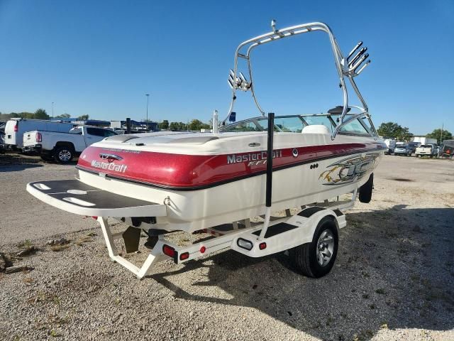 2004 Mastercraft Boat