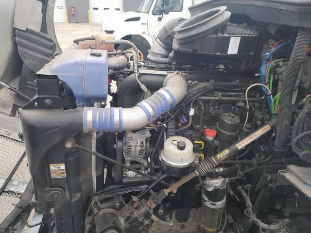 2022 Kenworth Construction T680