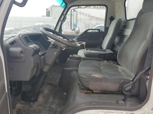 2004 Isuzu NPR