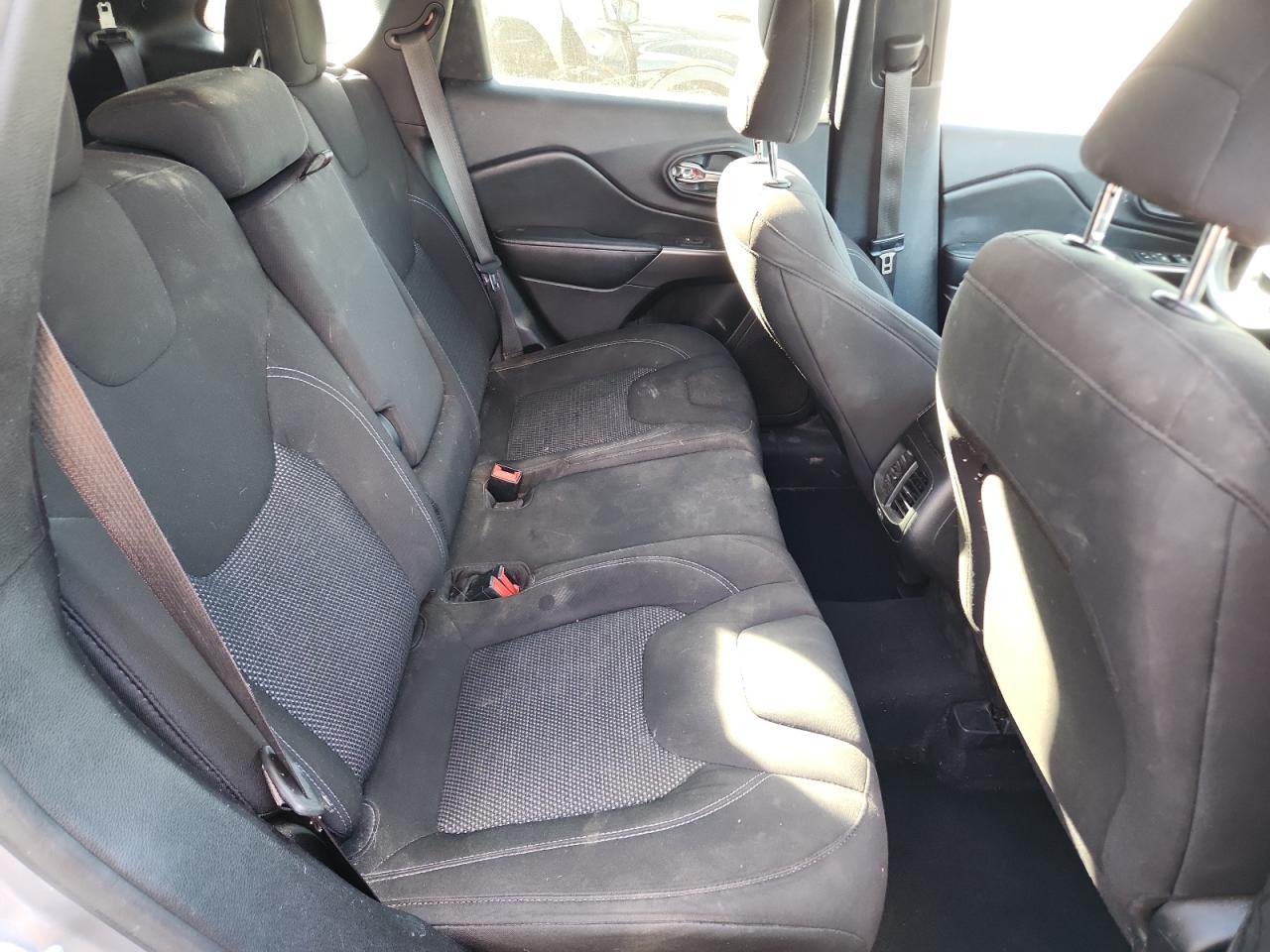 2020 Jeep Cherokee Latitude