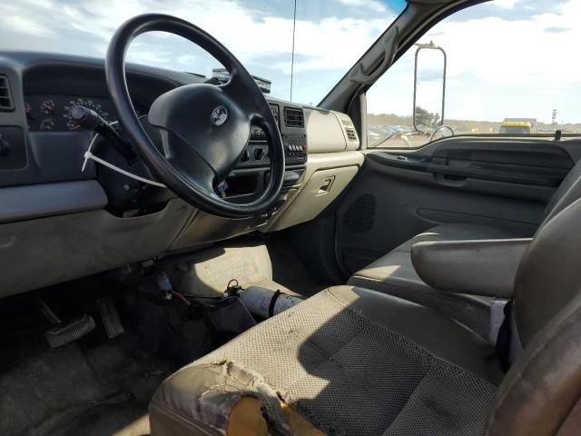 2004 Ford F650 Super