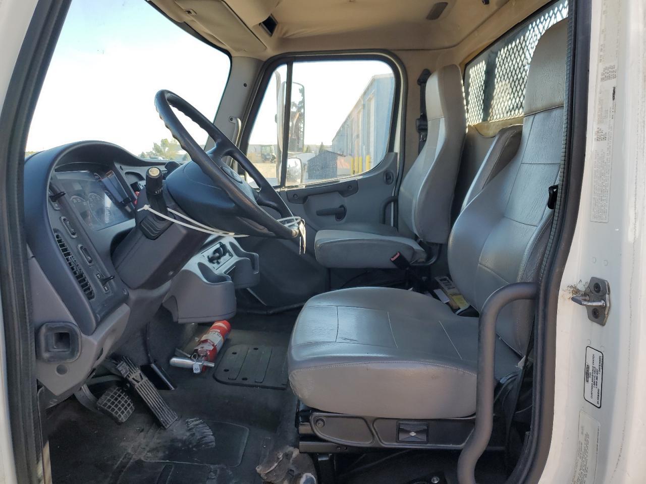 2014 Freightliner M2 106 MED-Semi Truck