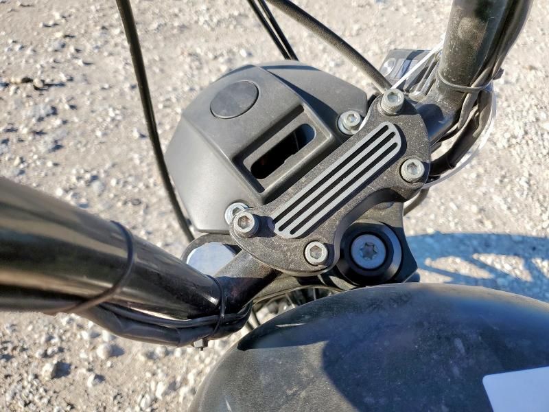 2010 Harley-Davidson XL883 N