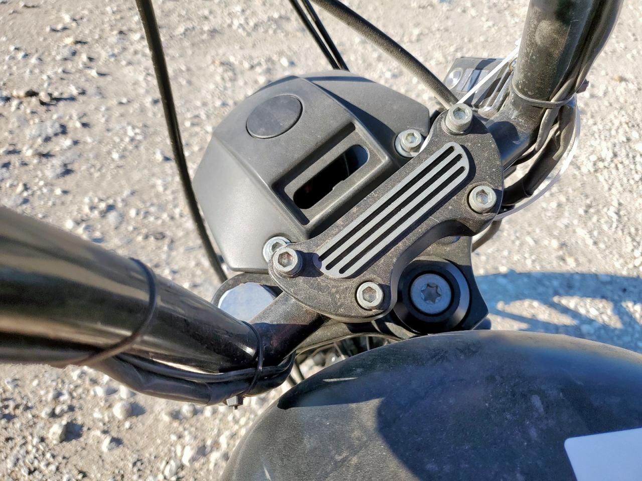 2010 Harley-Davidson XL883 N