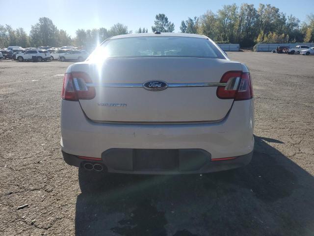 2012 Ford Taurus se