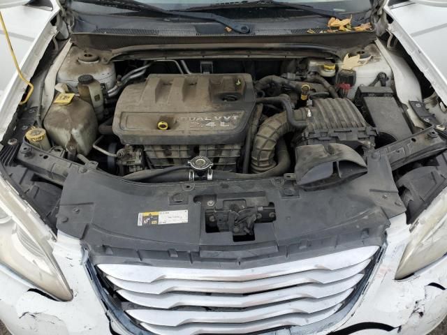 2014 Chrysler 200 LX