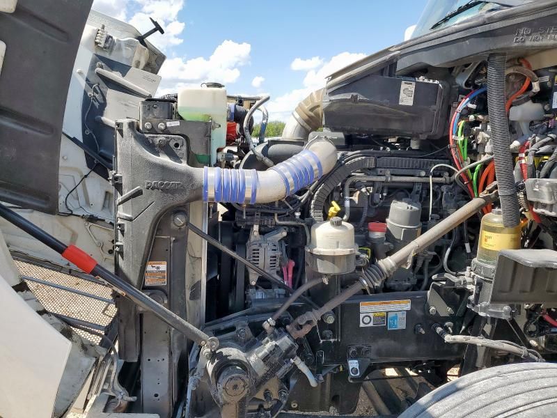 2018 Peterbilt Tractor 567