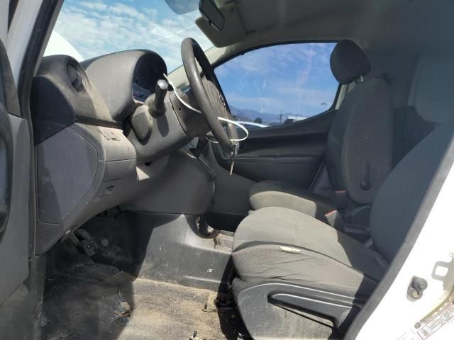 2014 Nissan NV200 2.5S