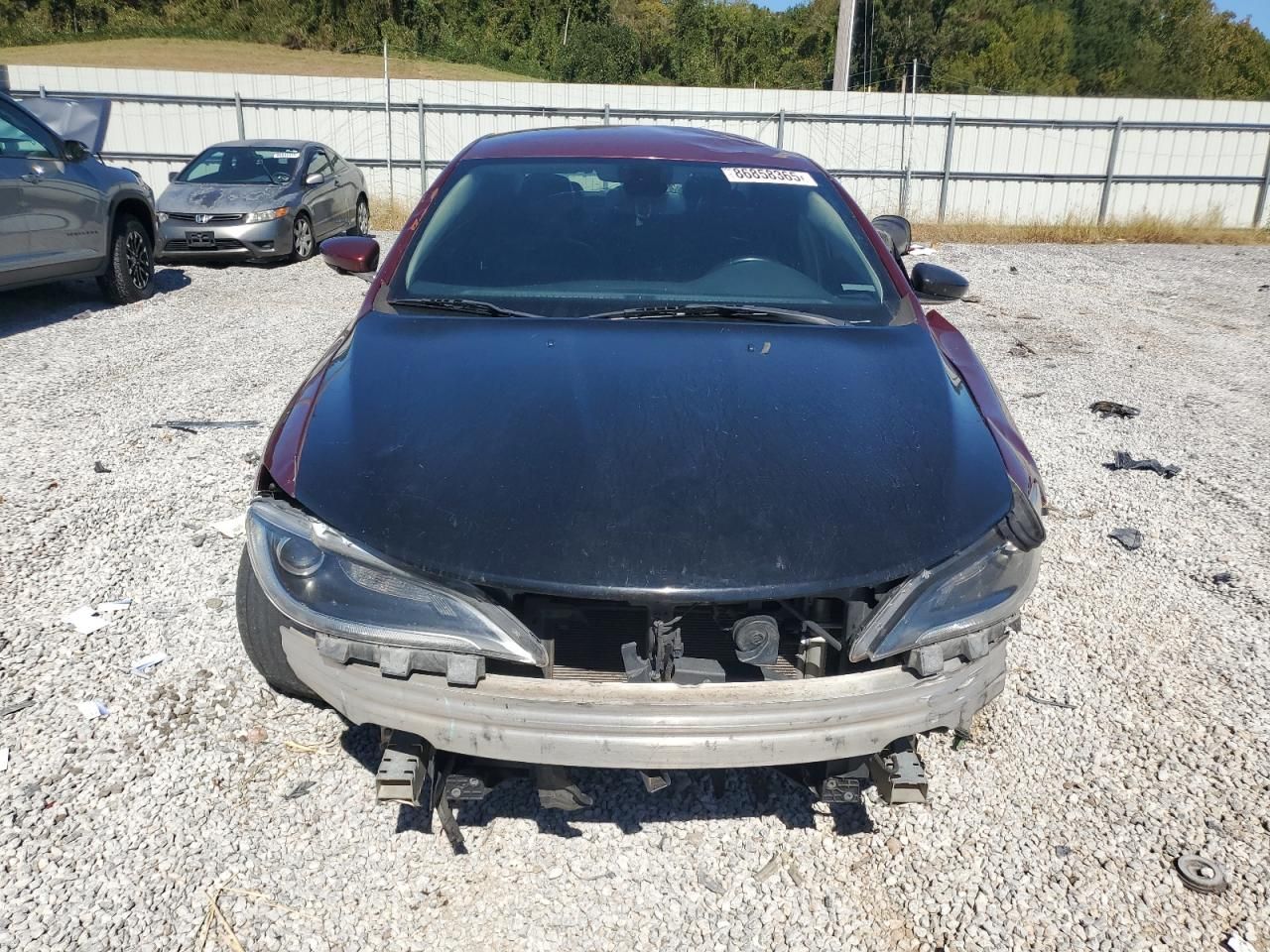 2017 Chrysler 200 Limited