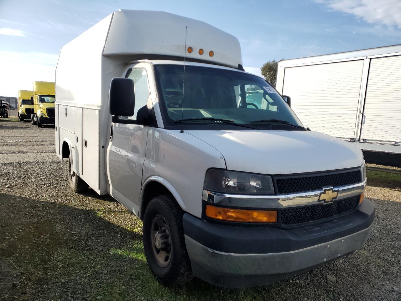 2022 Chev 3500 Express