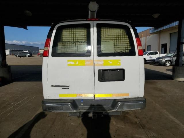 2014 Chevrolet Express G2500