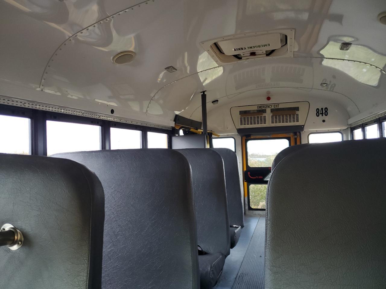 2013 Chev 2012 Chevrolet Express School Bus
