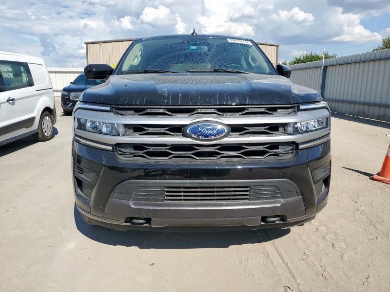 2022 Ford Expedition Max XLT
