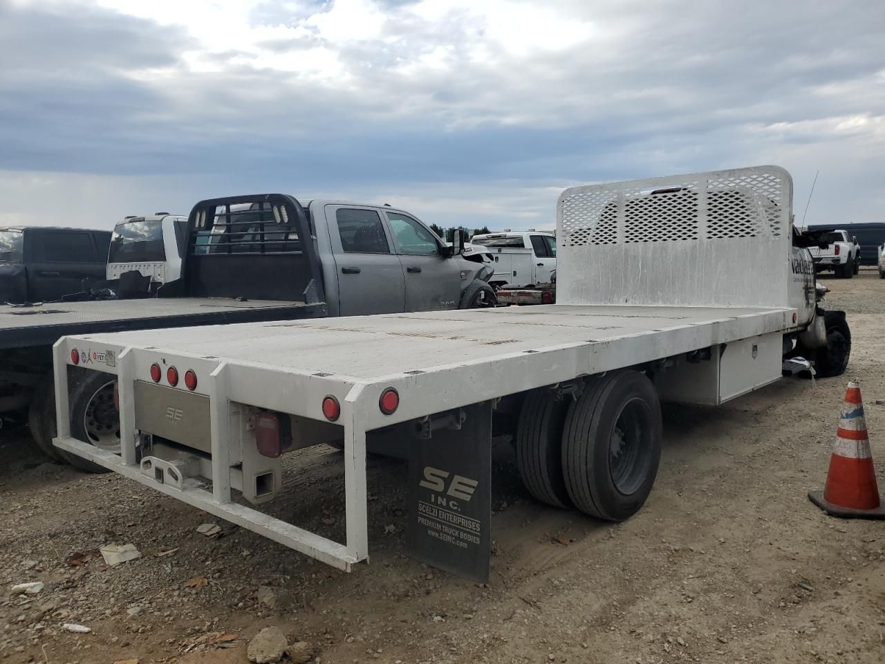 2022 Chevrolet Silverado Medium Duty