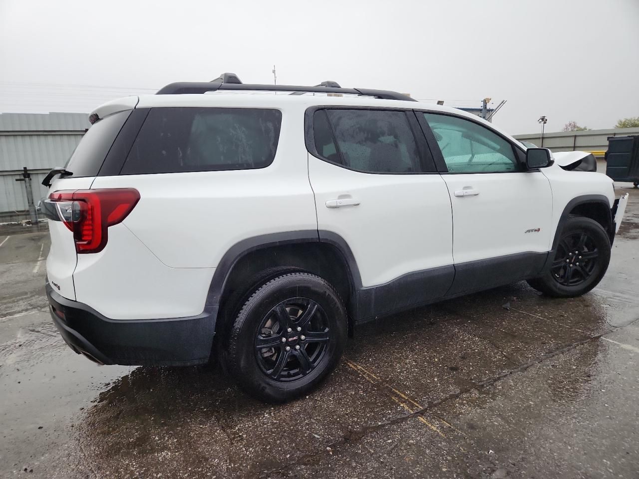 2021 GMC Acadia AT4