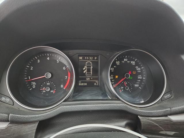 2016 Volkswagen Passat SE
