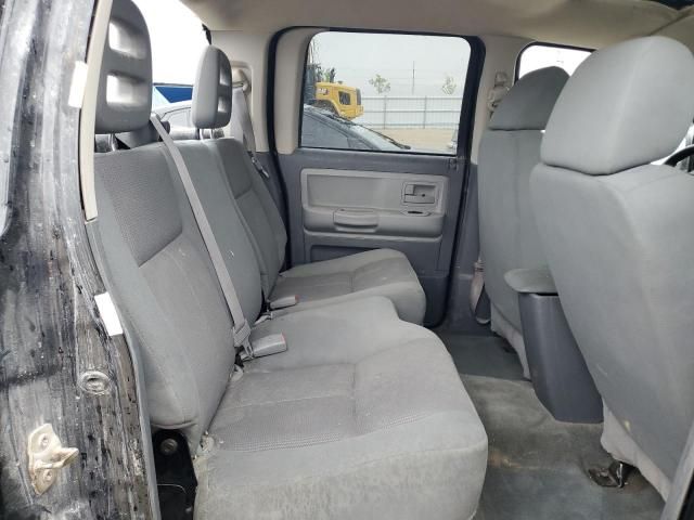 2005 Dodge Dakota Quad SLT