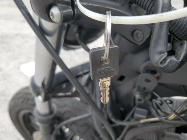 2009 Harley-Davidson XL883 N