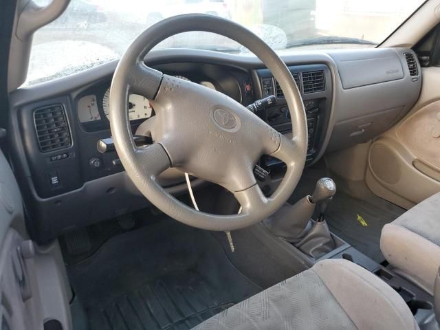 2004 Toyota Tacoma Xtracab
