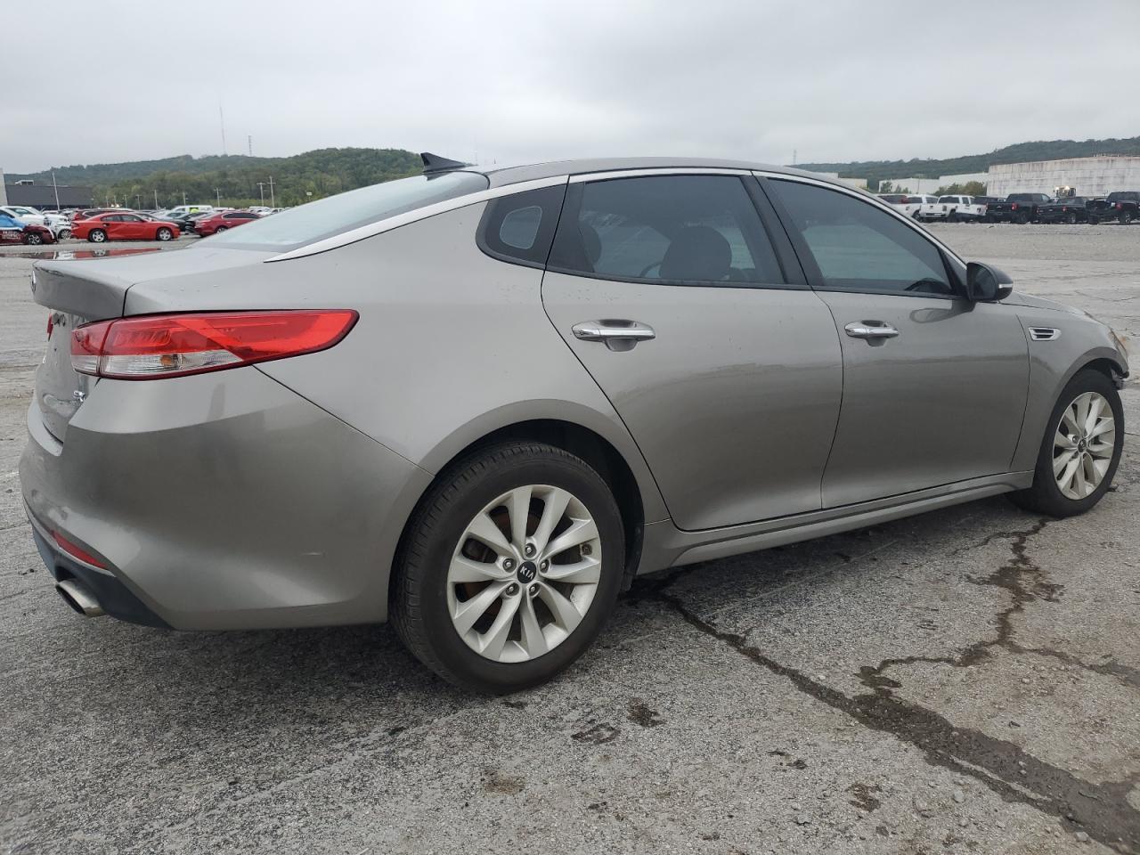 2016 KIA Optima ex