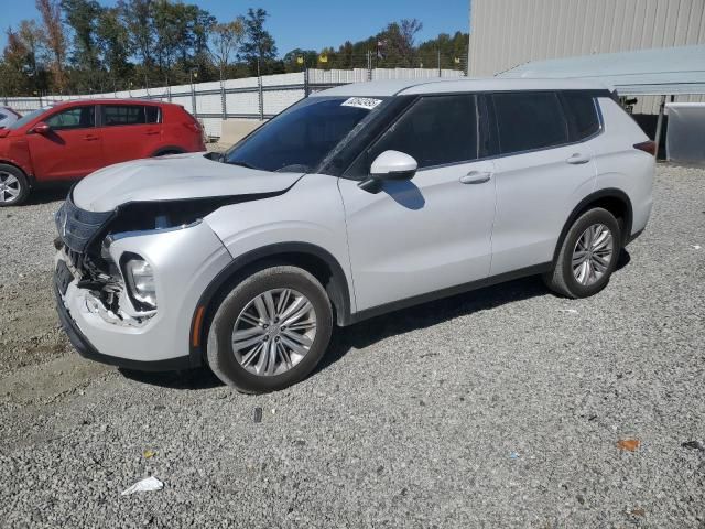2023 Mitsubishi Outlander es